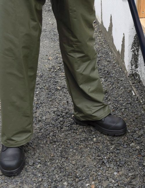 D7020 Pioneer Rain Bib - Olive (2) D7020 Pioneer Rain Bib - Olive (2)